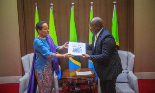 Princess Zahra and the Deputy Minister for Foreign Affairs and East African Cooperation, Dr Ngwaru J. Maghemb